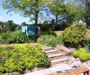 longbarn-garden longbarn-garden